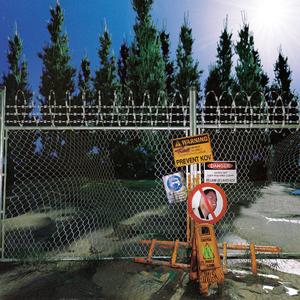 撕开奶罩揉吮奶头玩
